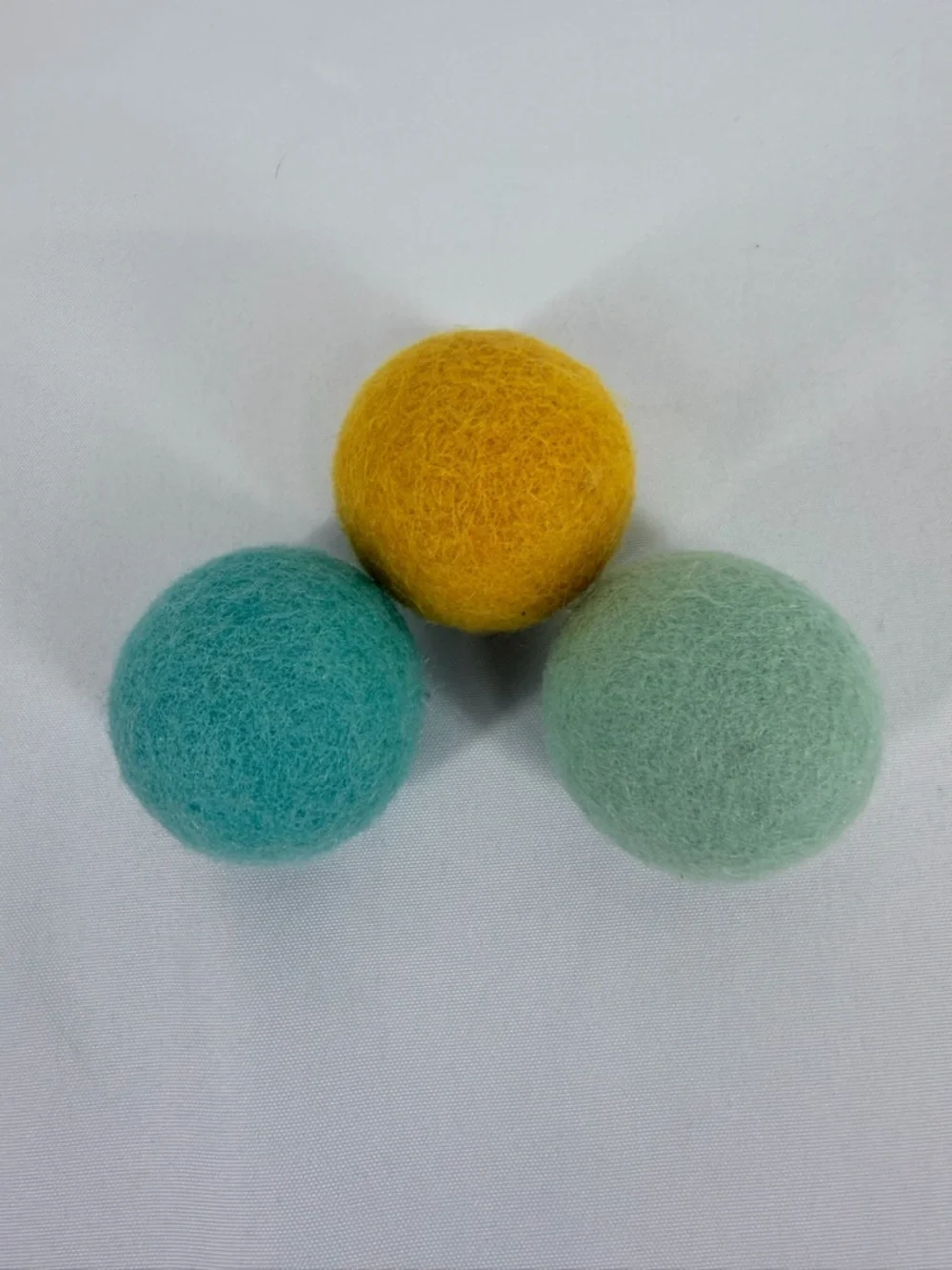 Lovevery Bundle Number Stacker 3 Felt Balls 3 Bean Bags